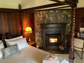 Hotels in Deepwater